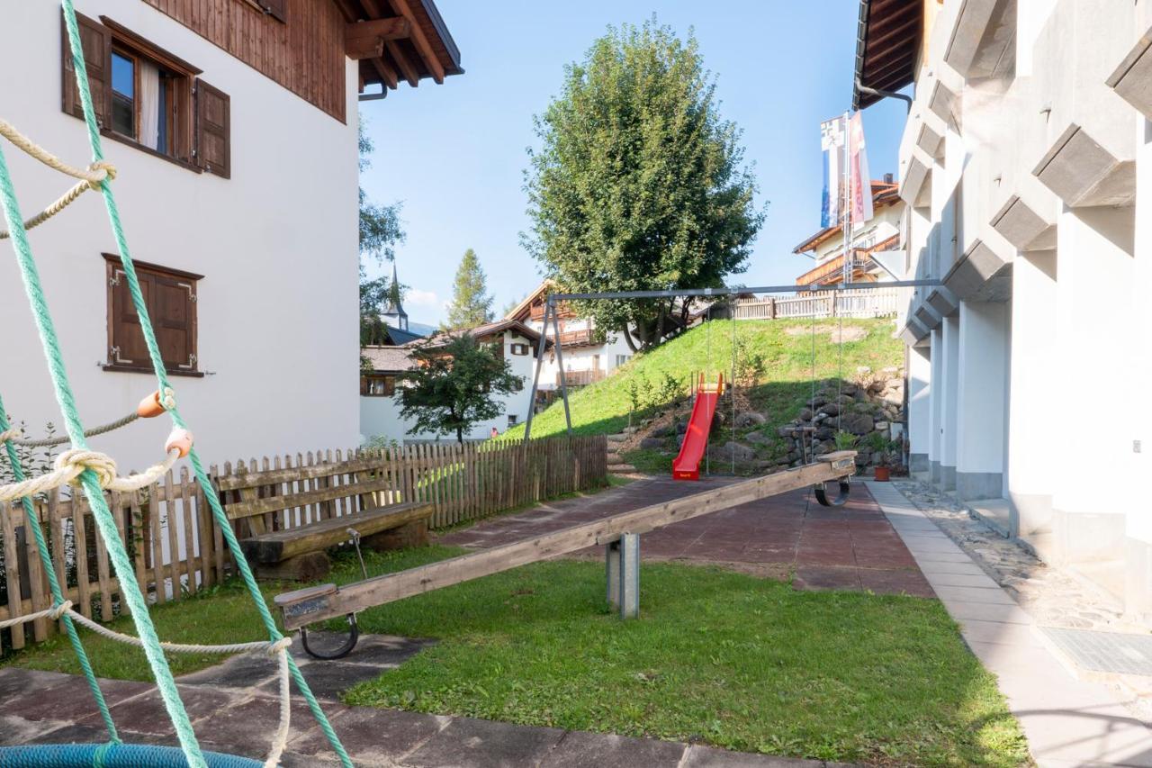 Alpablueamli Apartment Pany Bagian luar foto
